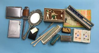 Box of assorted, horn, snuff box etc.