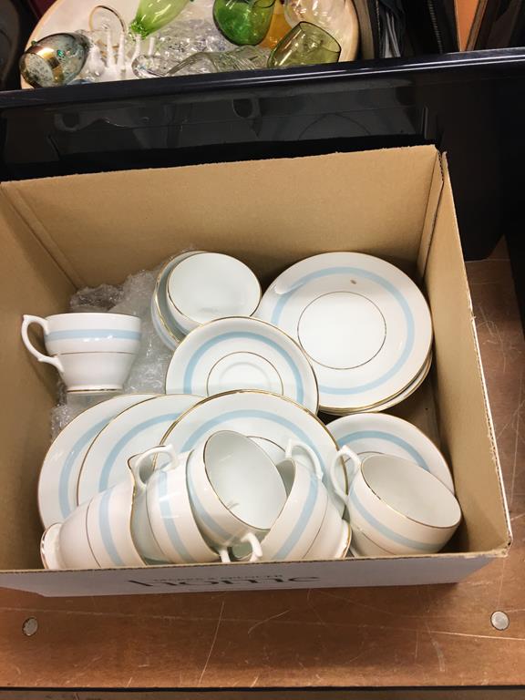 Five boxes assorted, including china, vases etc. - Image 2 of 6