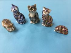 Four Royal Crown Derby paperweights, including silver Tabby Cat and a Winstanley Cat (5)