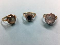 Three 9ct rings, 8.7g