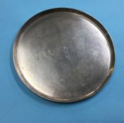 A silver tray, Roberts and Belk, Sheffield, 1944, 19oz