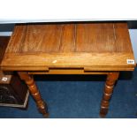 Small drawer leaf table