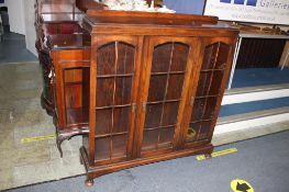 Oak china cabinet. Contactless collection is strictly by appointment on Thursday, Friday and