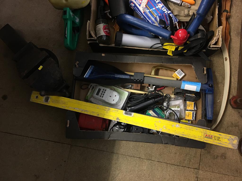 Four boxes of tools, a vice and a petrol hedge trimmer. Contactless collection is strictly by - Image 2 of 6