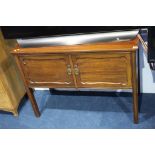 A mahogany two door washstand. Contactless collection is strictly by appointment on Thursday, Friday