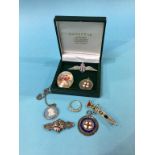 A gold ring stamped '375', a Continental porcelain brooch, silver brooches etc.