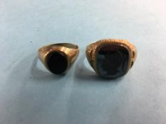 Two 9ct gold signet rings, total weight 6.7 grams