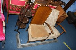 Fender, cake stand and two chairs