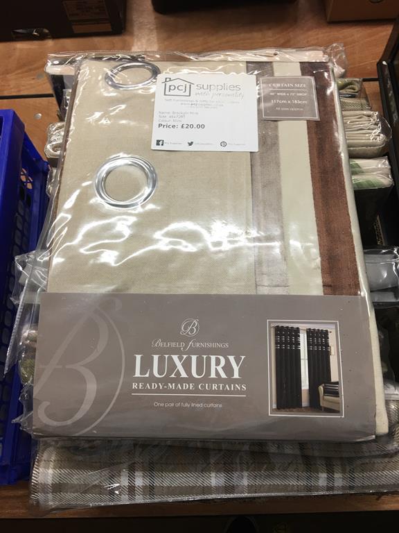 One box of curtains (as new in original packaging) - Image 2 of 2