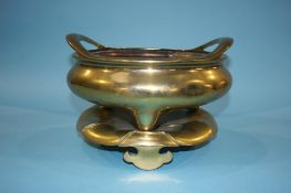 Large bronze polished censor and stand 23 cm Height 32 cm diameter