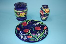 Maling vase, plate and flower vase