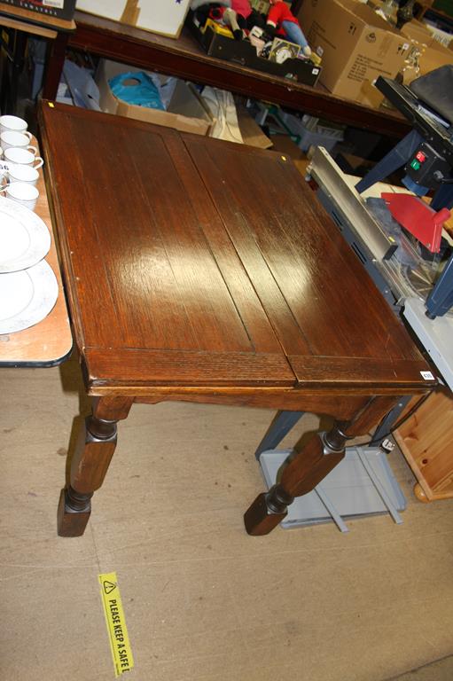 Oak drawer leaf table