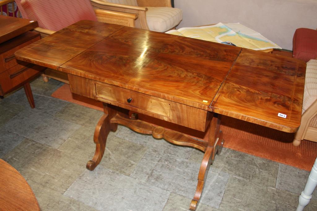 A mahogany sofa table, 152 x 65cm