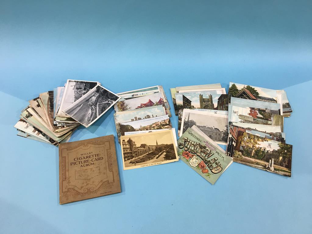 Quantity of postcards