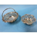 Two pierced silver dishes, 232g