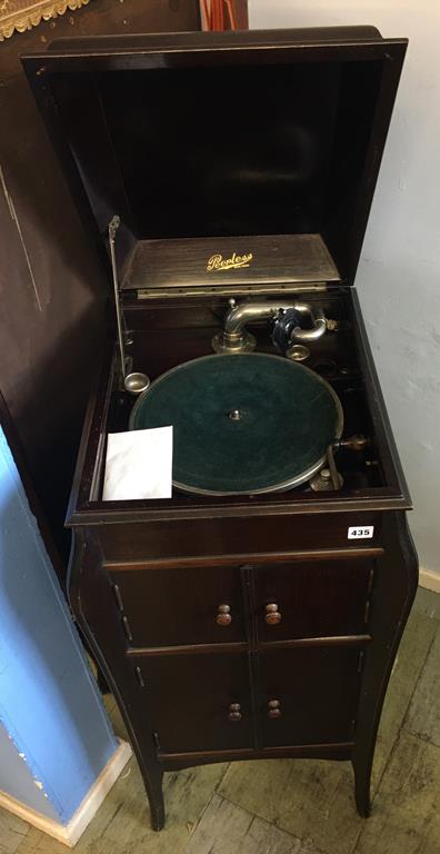 A Peerless wind up gramophone