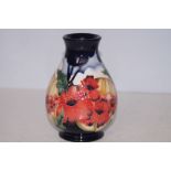 Moorcroft forever England vase Height 14 cm