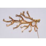 18ct Gold brooch set with 3 opals & 21 diamonds wi