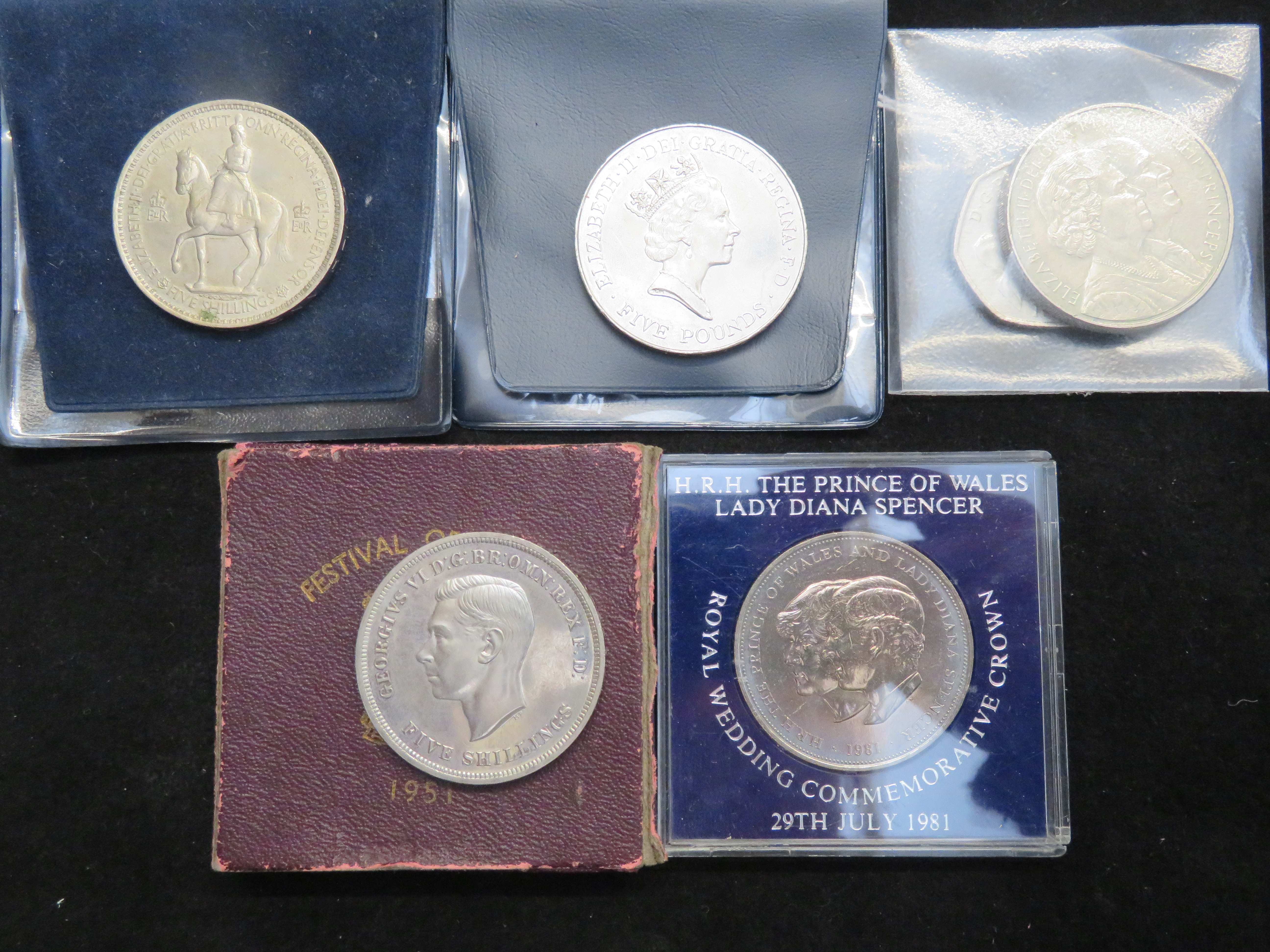 Collection of shillings to include a five pound co