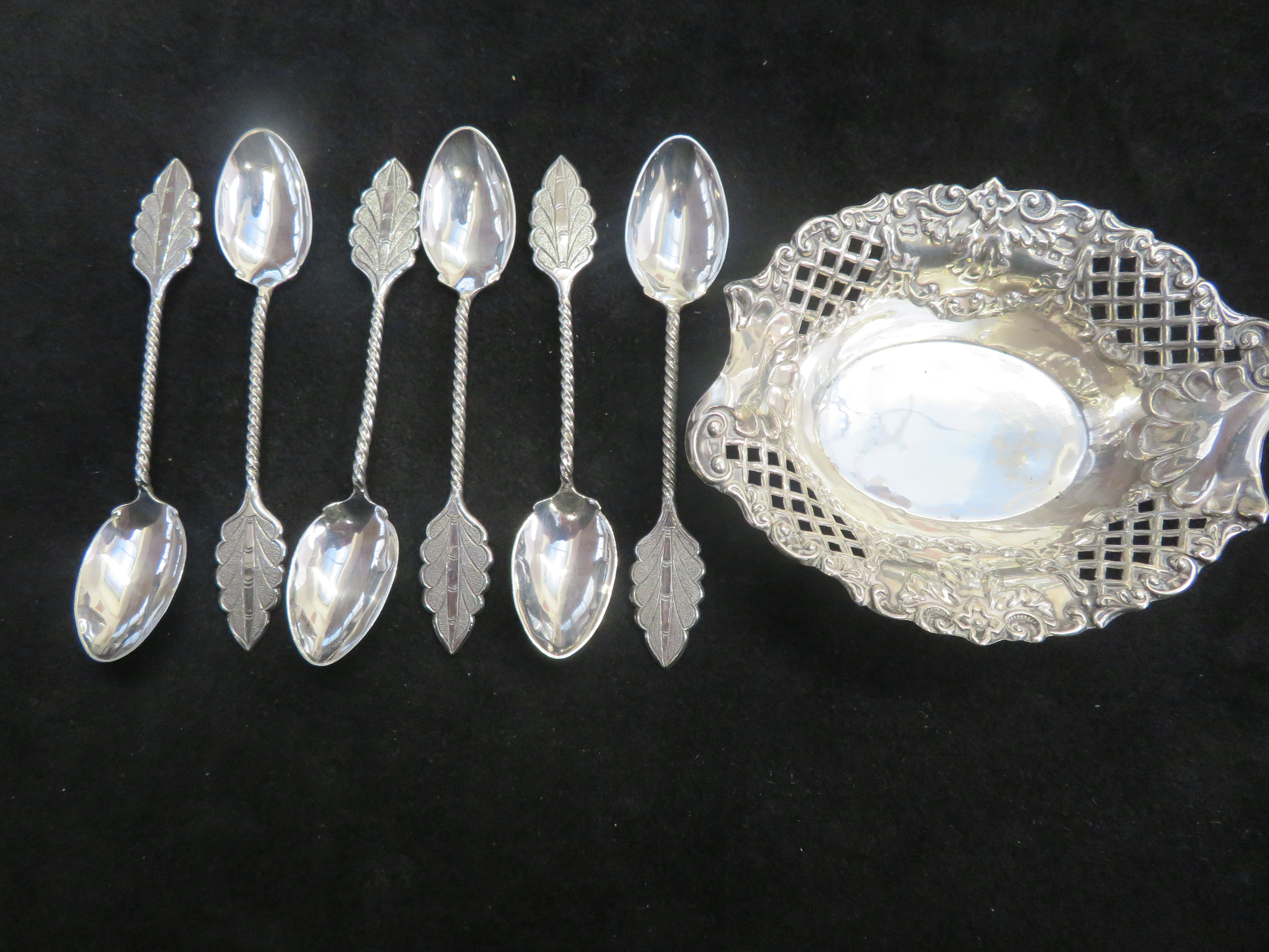 Set of 6 Continental silver spoons together with a