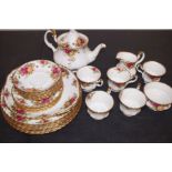 Royal Albert old country rose 27 piece set (teapot