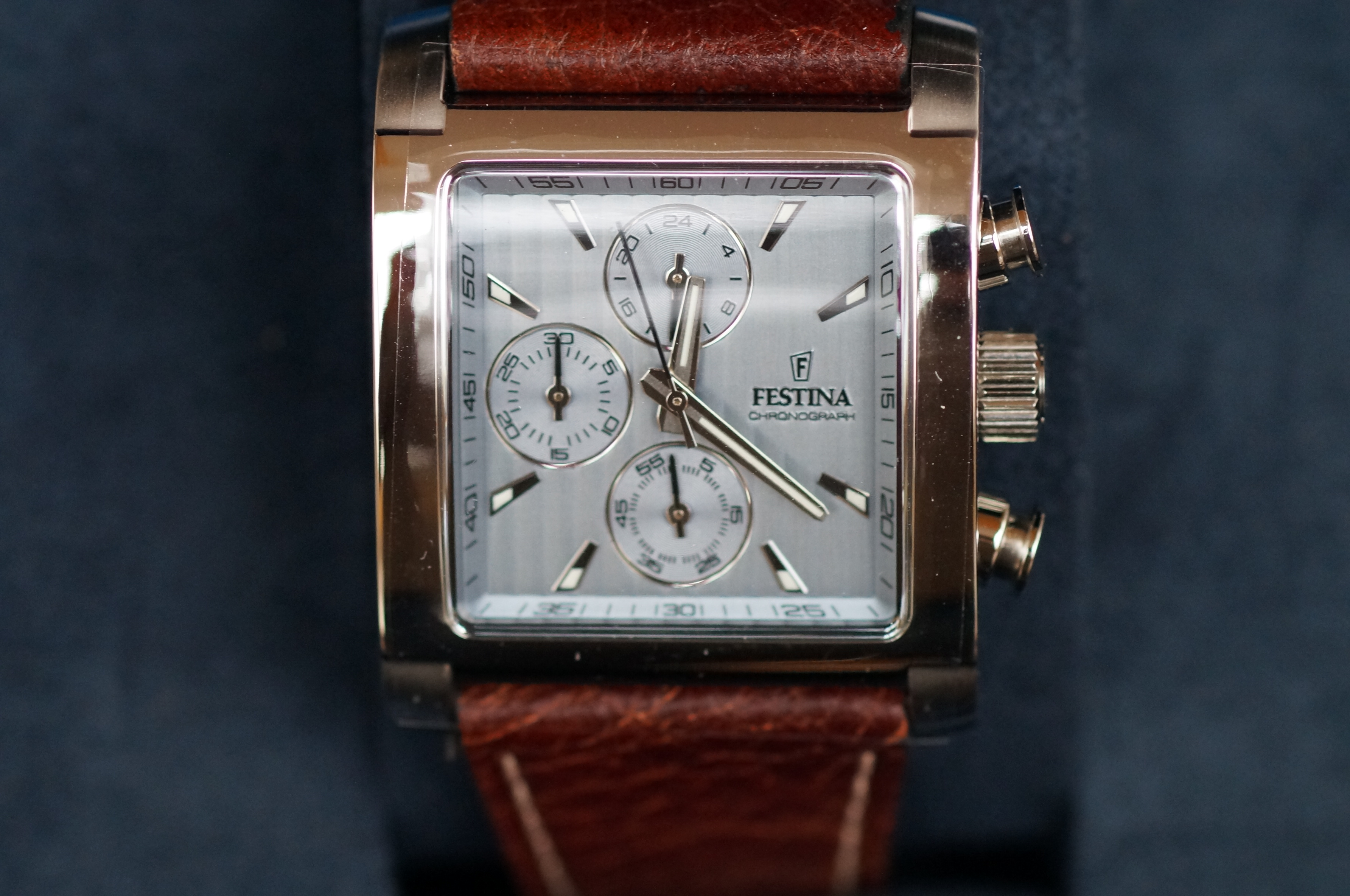 Gents Festina chronograph wristwatch with box & pa