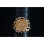 9ct Gold ring with maximilano emperador coin Size