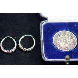 Silver boxed medallion & purse with silver earring