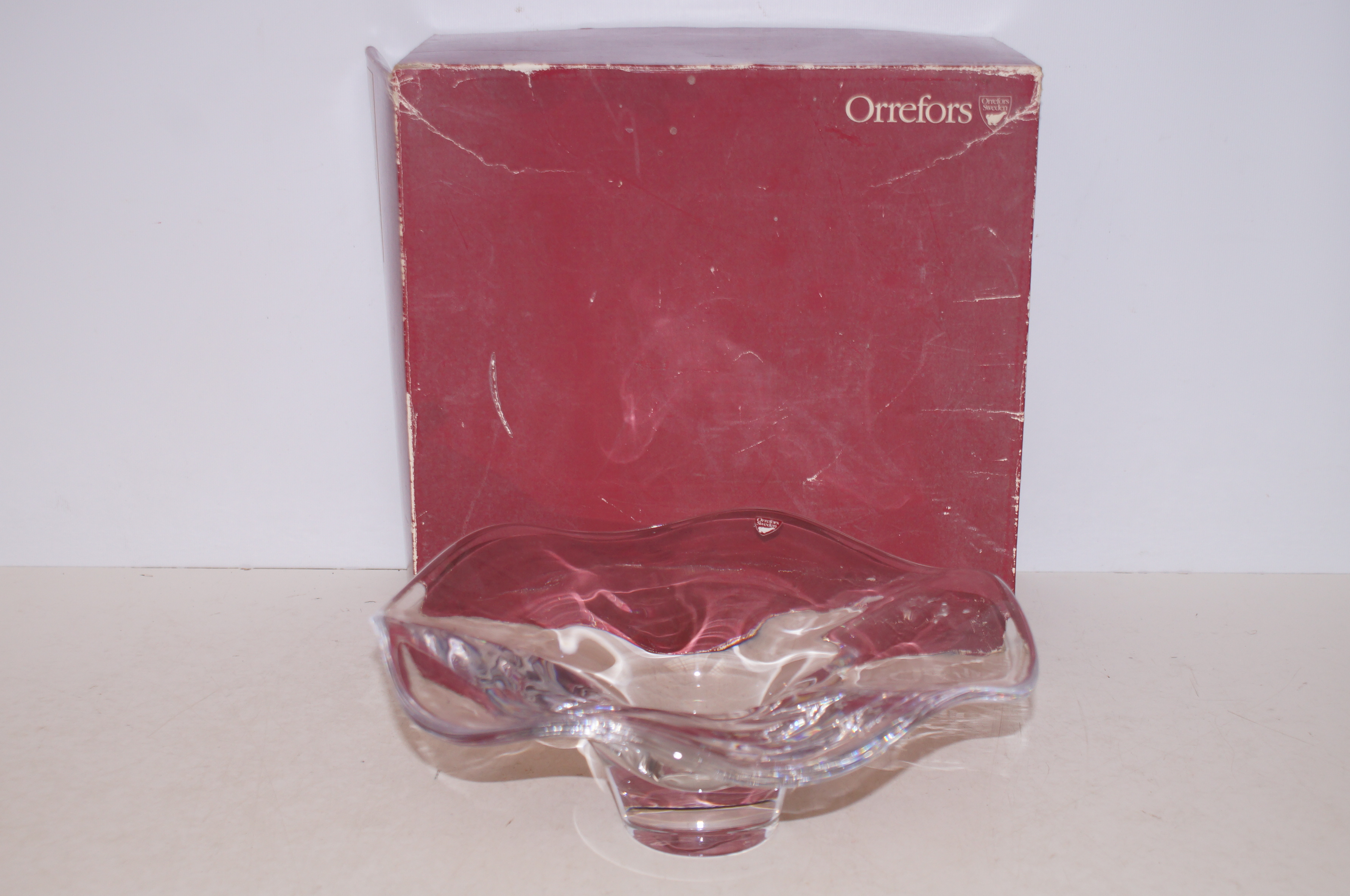 Orrefors Swedish glass blow with box Diameter 26 c