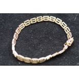 9ct Gold bracelet Weight 7.5g