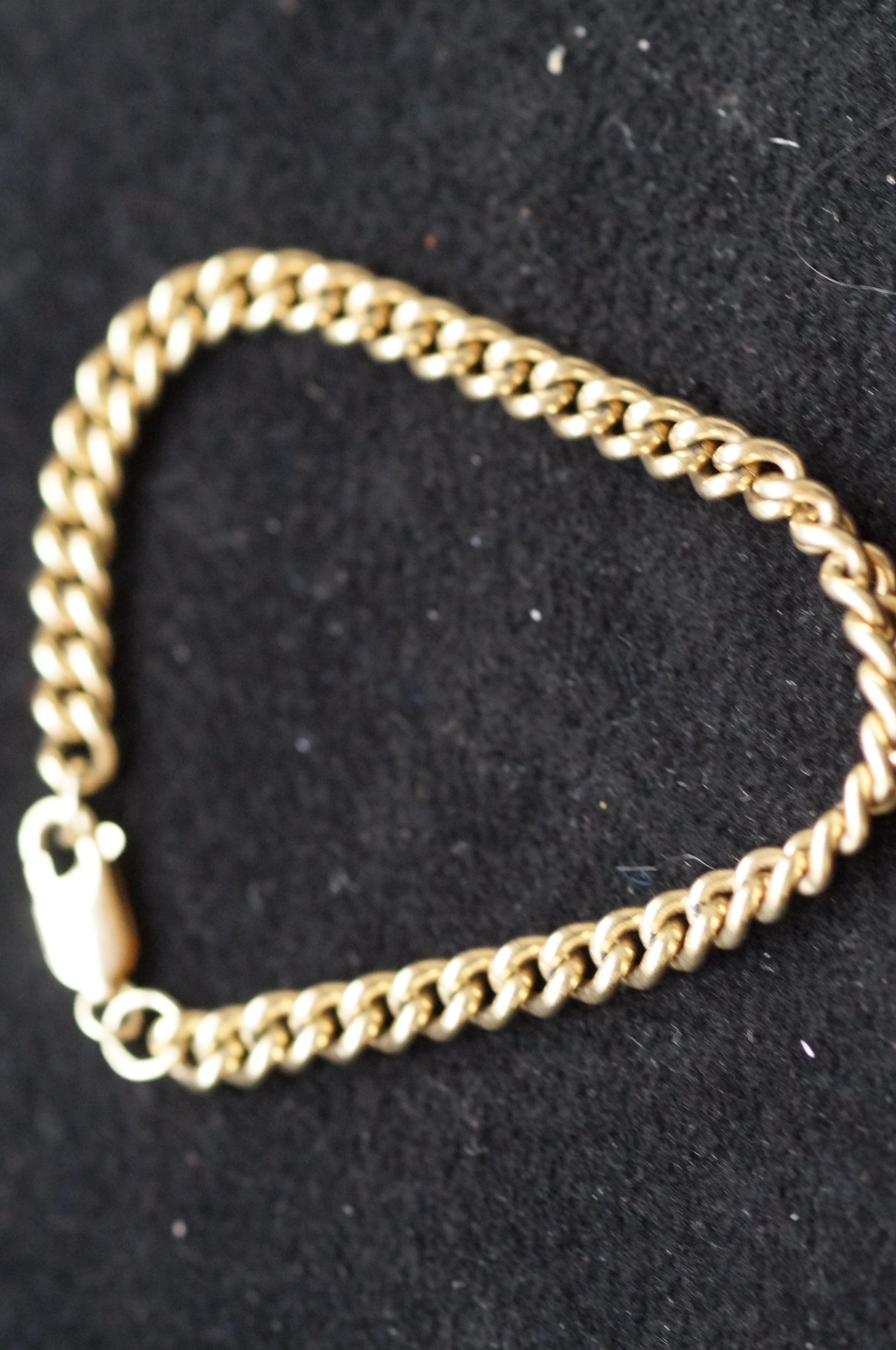 9ct Gold bracelet Weight 13.7g