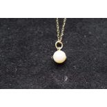 9ct gold necklace with pearl pendant