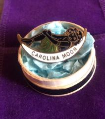 1921 Stratton Enamel Song Badge "Carolina Moon"