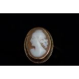9ct Gold cameo ring Size L