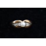 9ct Gold pearl ring Size P