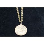 9ct Gold chain & pendant Total weight 8 g