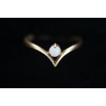 9ct Gold wish bone ring set with opal Size P