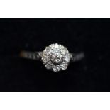 18ct Gold & platinum ring set with diamond cluster