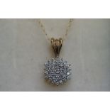 9ct Gold cluster necklace