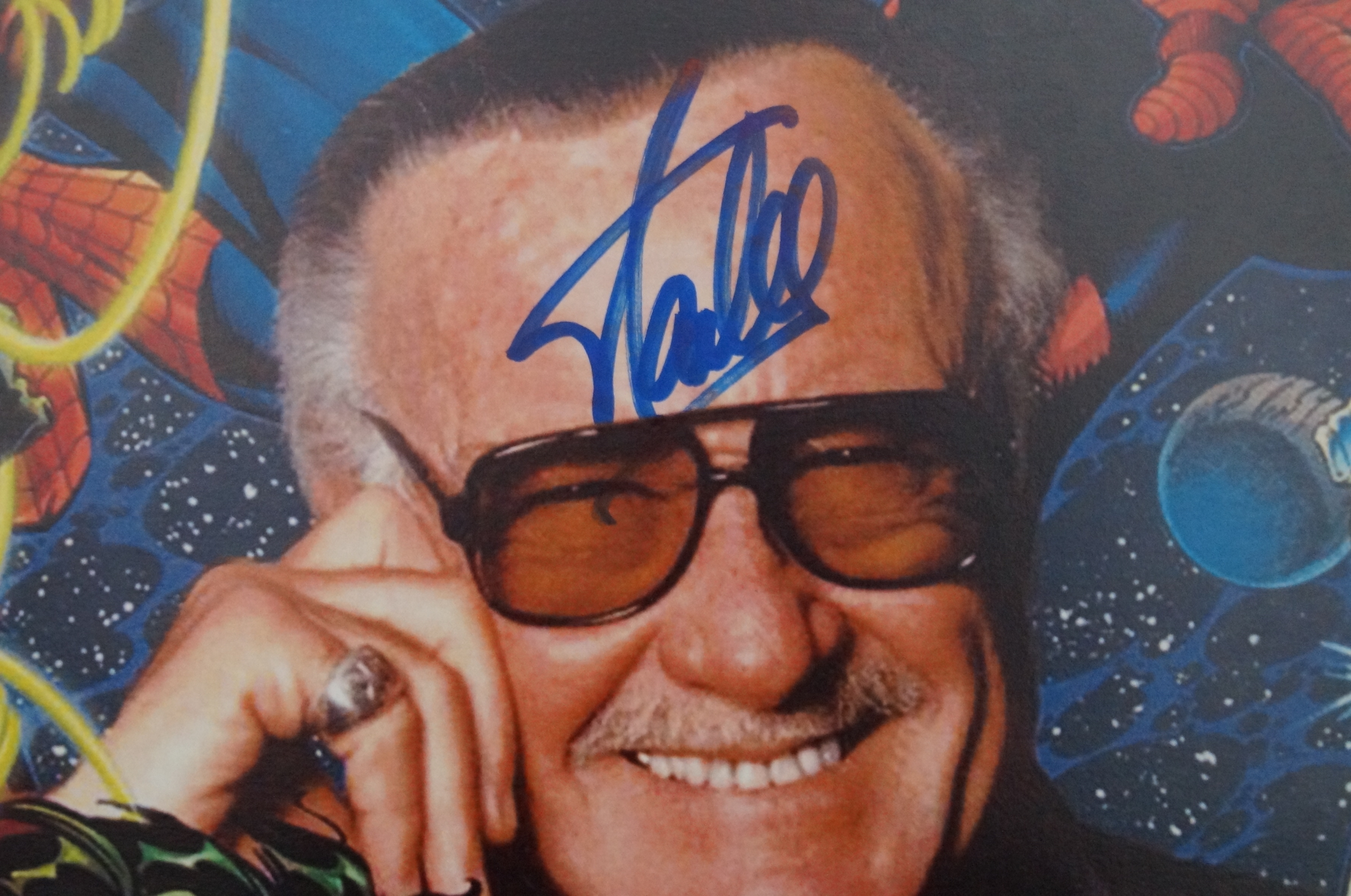 Stan Lee autograph on a marvel poster, with inpers - Image 2 of 3