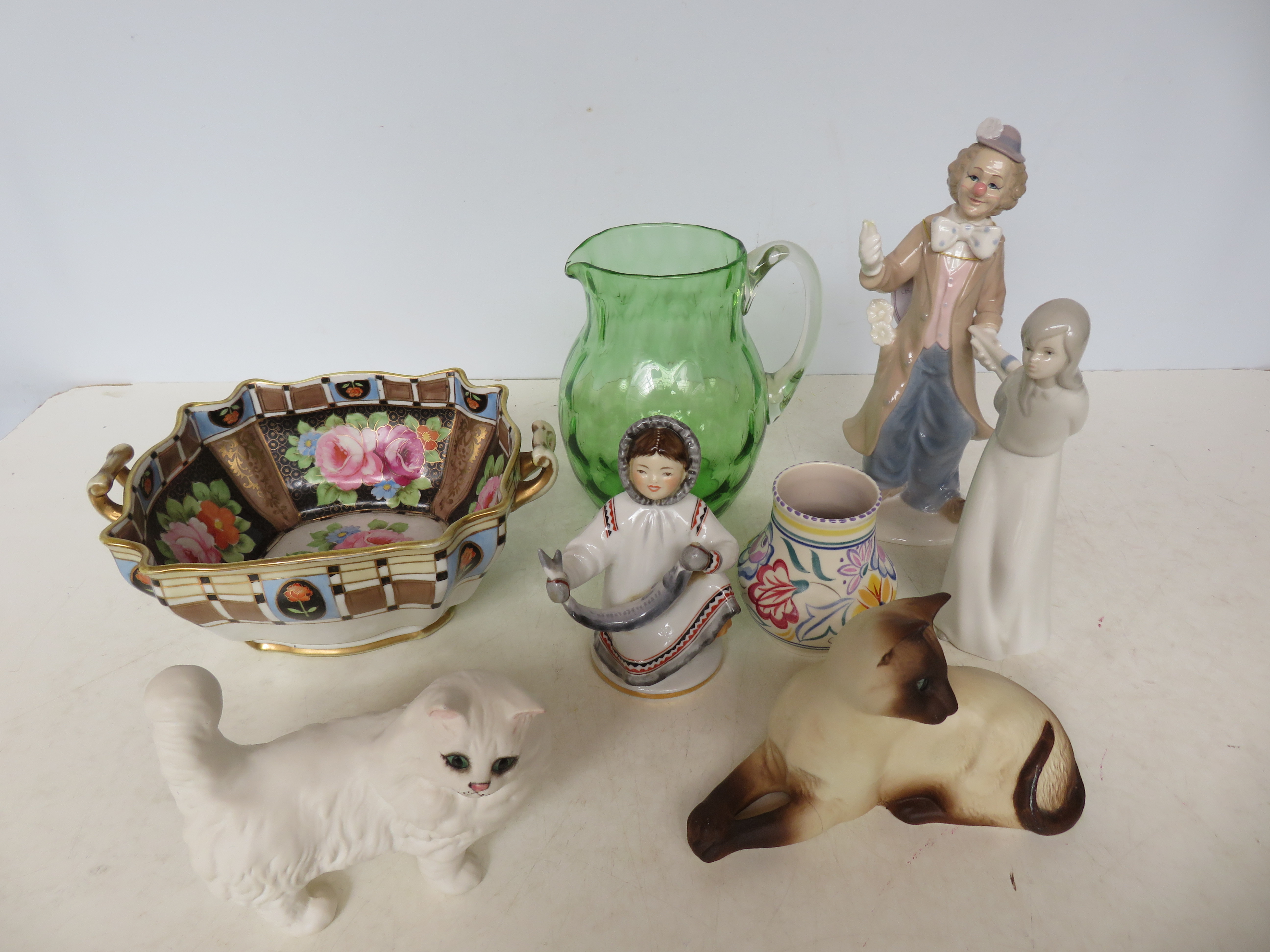 Collection of ceramics to include Nortiake bow, US