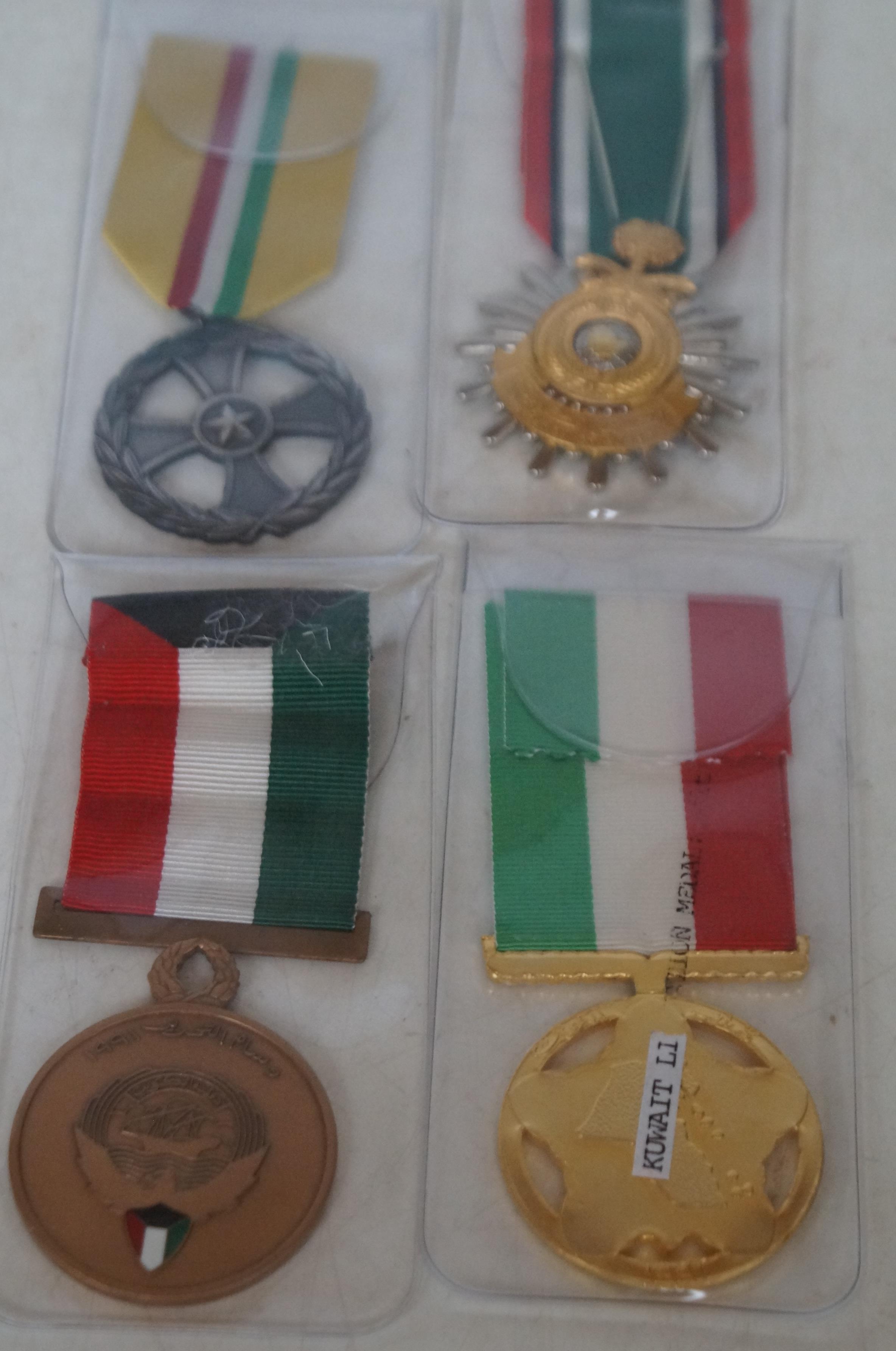 4 Gulf war medals