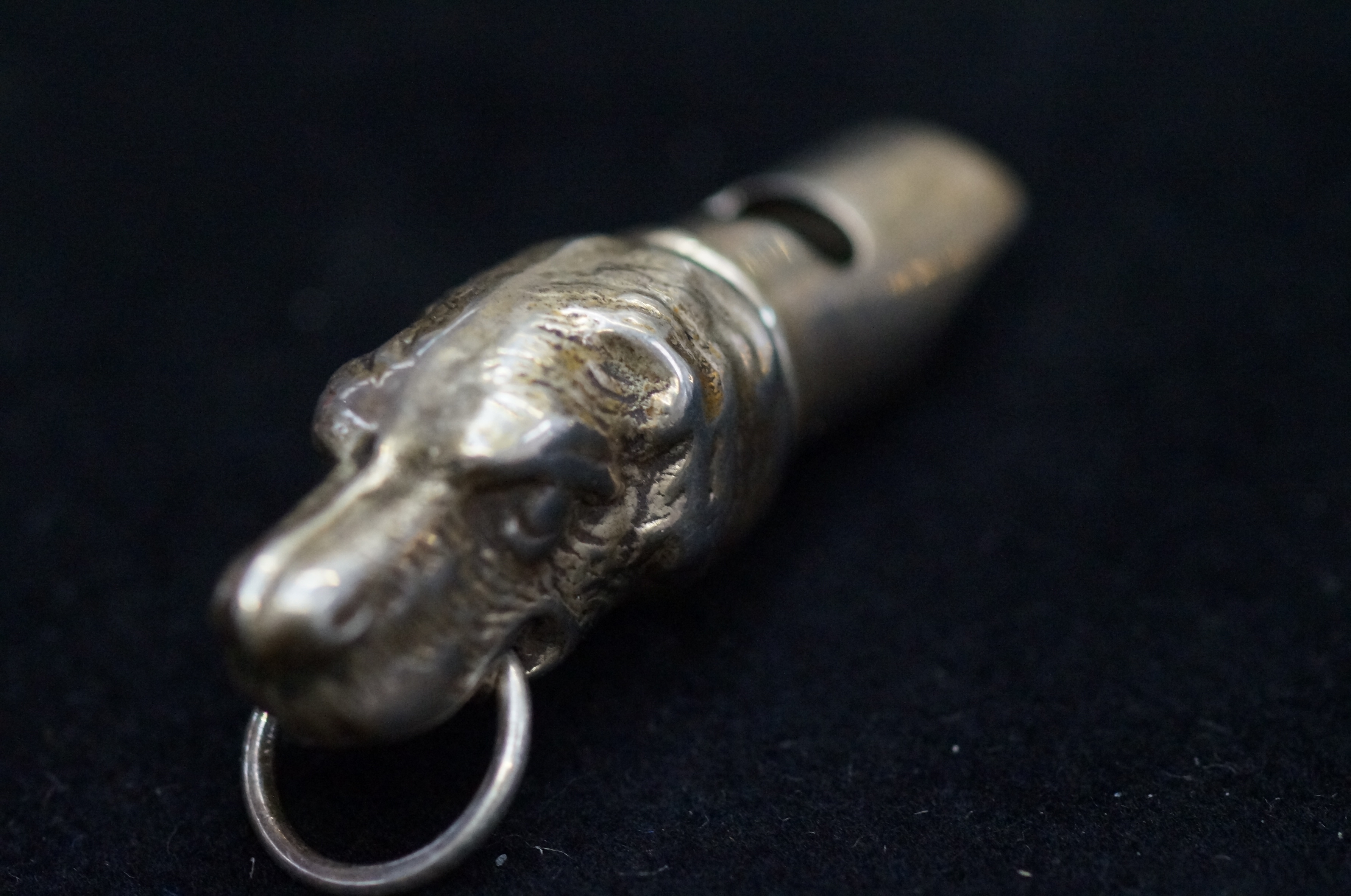 Silver dogs head whistle