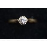 18ct Gold solitaire diamond ring Size
