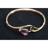 9ct Gold bangle with pear shaped amethyst Weight 9