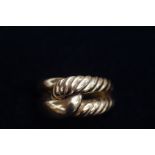 9ct Gold ring Weight 6.5g