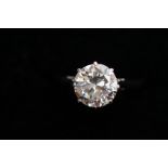 2.39 carat diamond ring Shape - Brilliant cut Weig