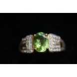 18ct Yellow gold ring set with large green possibl