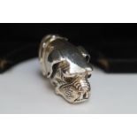 Silver bull dog vesta case with glass eyes Weight 54g