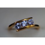 9ct Gold ring set with tanzanite